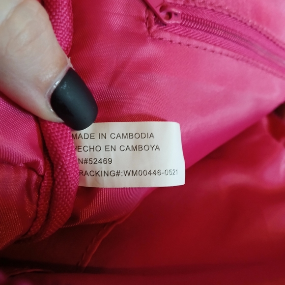 Neon pink puffer backpack - Picture 6 of 8